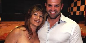 Die twee knap plaaslike kunstenaars, Magdel Spanellis en Pieta Botes